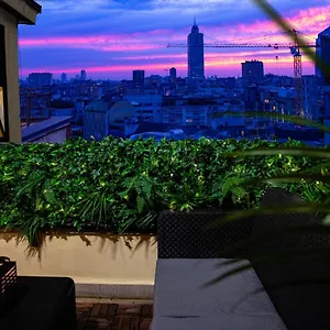 https://the-attic-centrale-netflix.it-lombardy.com