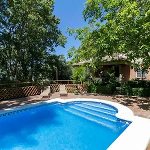 https://casa-rosa-del-romeral.es-andalucia.com